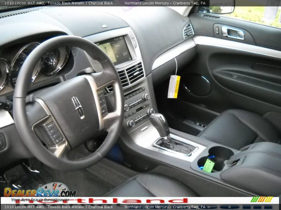 2010 Lincoln MKT AWD Tuxedo Black Metallic / Charcoal Black Photo #7