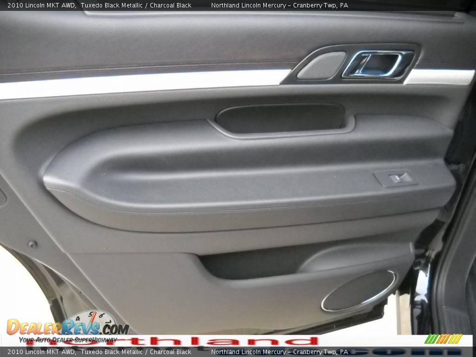2010 Lincoln MKT AWD Tuxedo Black Metallic / Charcoal Black Photo #9