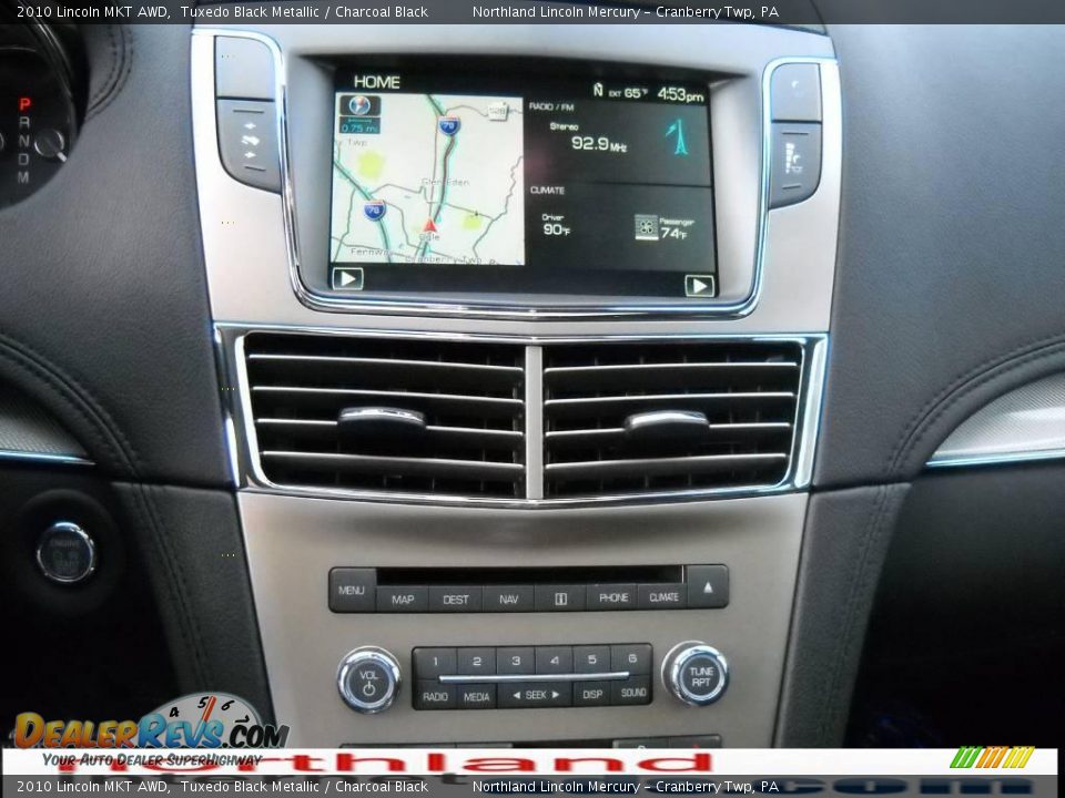 2010 Lincoln MKT AWD Tuxedo Black Metallic / Charcoal Black Photo #17