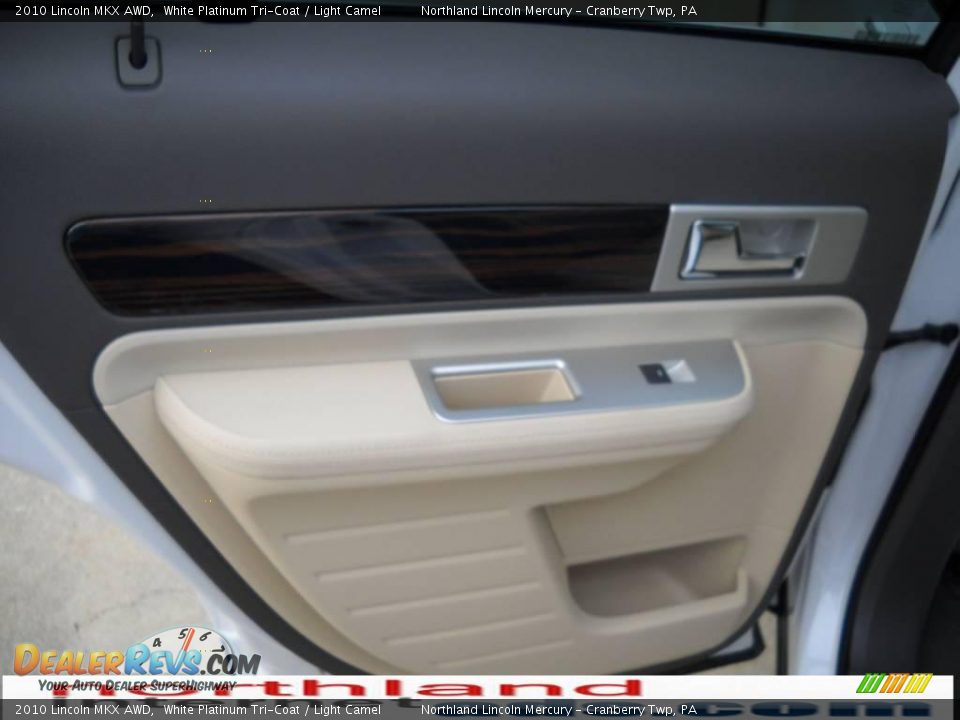 2010 Lincoln MKX AWD White Platinum Tri-Coat / Light Camel Photo #10