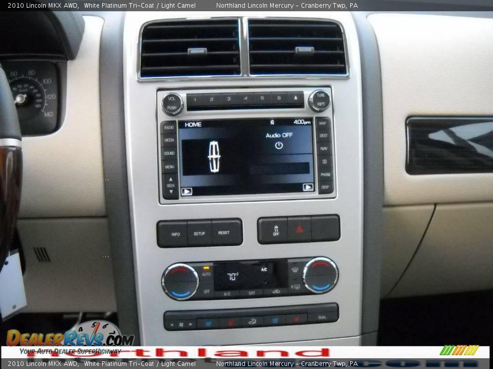 2010 Lincoln MKX AWD White Platinum Tri-Coat / Light Camel Photo #18