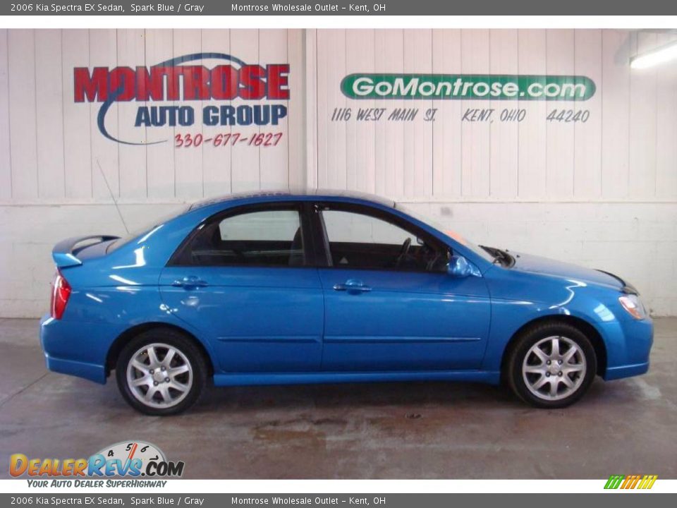 2006 Kia Spectra EX Sedan Spark Blue / Gray Photo #1