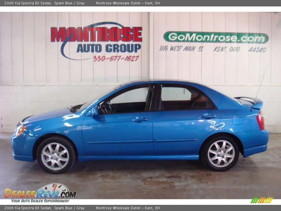 2006 Kia Spectra EX Sedan Spark Blue / Gray Photo #2