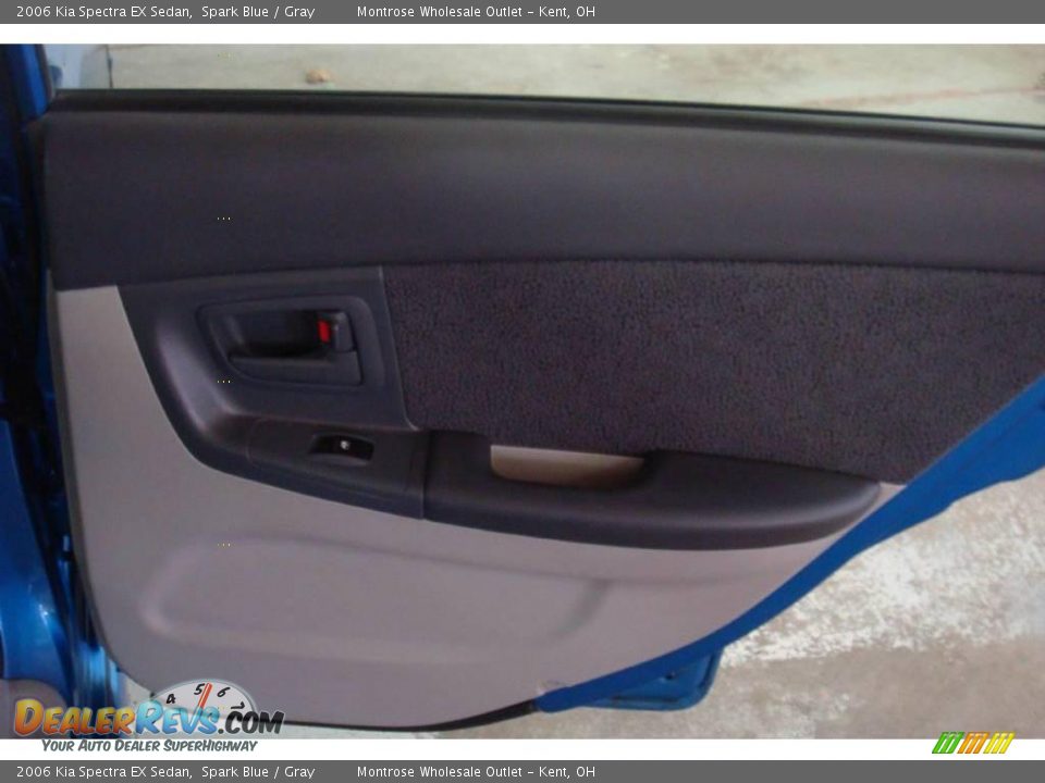 2006 Kia Spectra EX Sedan Spark Blue / Gray Photo #15
