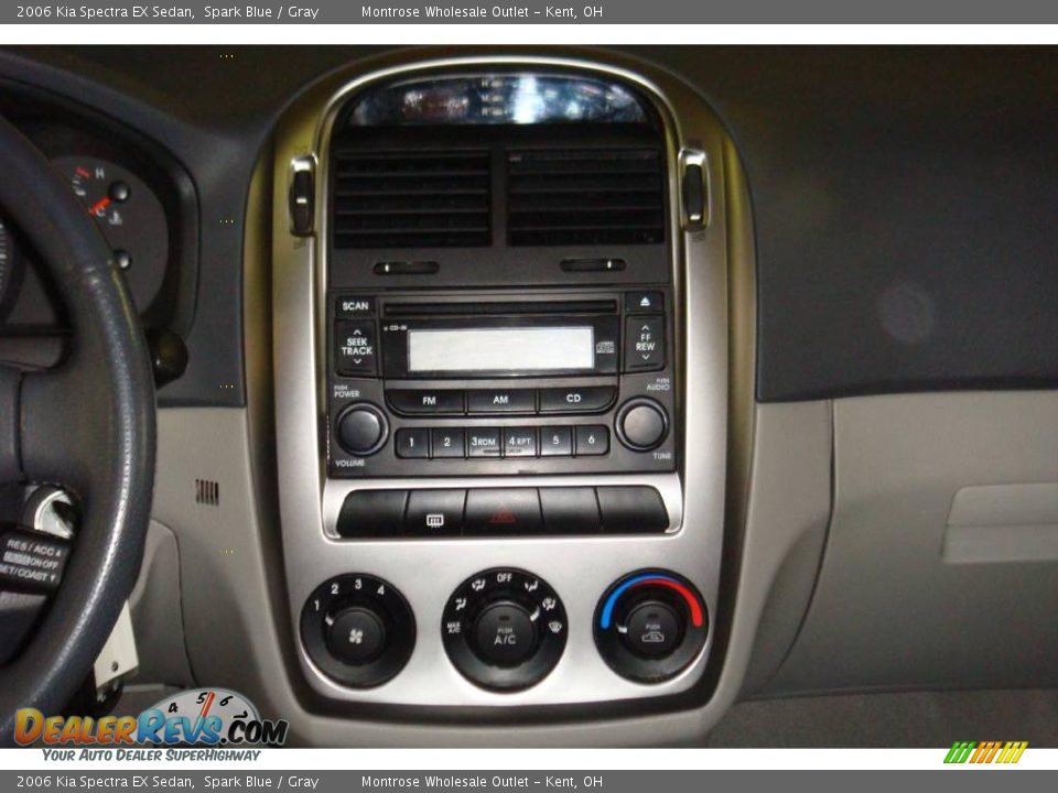 2006 Kia Spectra EX Sedan Spark Blue / Gray Photo #17