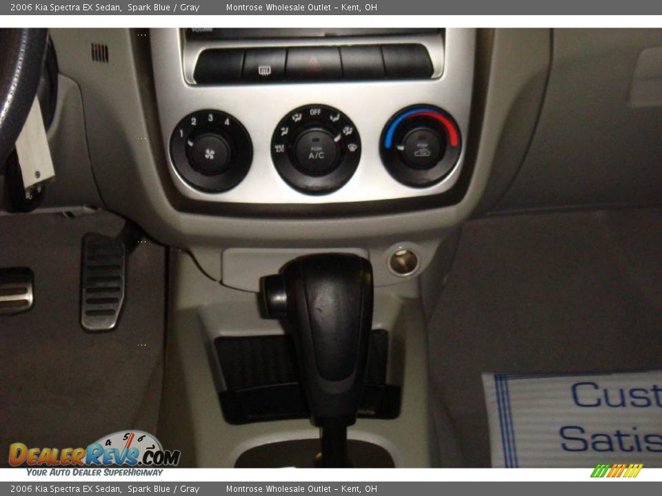2006 Kia Spectra EX Sedan Spark Blue / Gray Photo #18