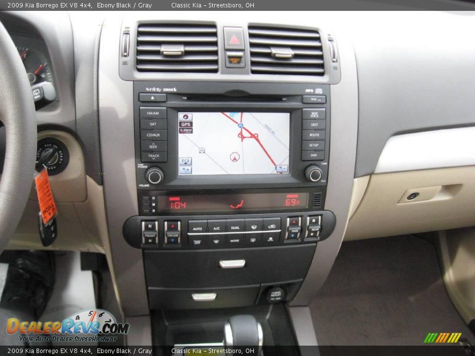 2009 Kia Borrego EX V8 4x4 Ebony Black / Gray Photo #14