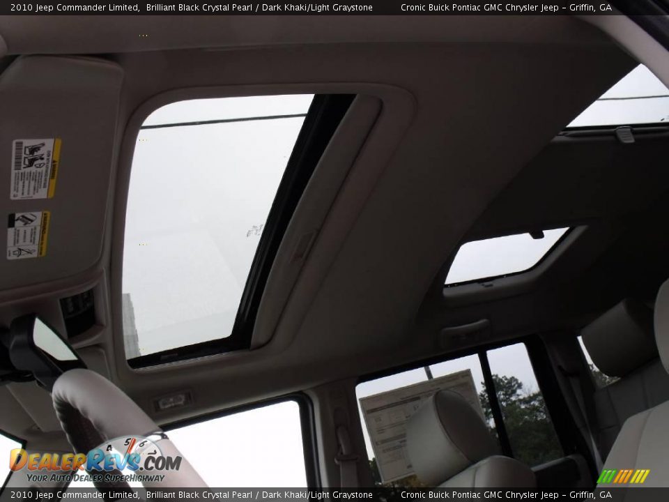 2010 Jeep Commander Limited Brilliant Black Crystal Pearl / Dark Khaki/Light Graystone Photo #20