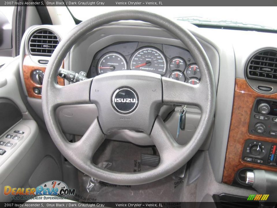2007 Isuzu Ascender S Onyx Black / Dark Gray/Light Gray Photo #6