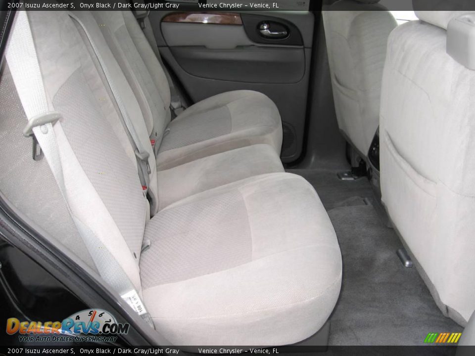 2007 Isuzu Ascender S Onyx Black / Dark Gray/Light Gray Photo #10