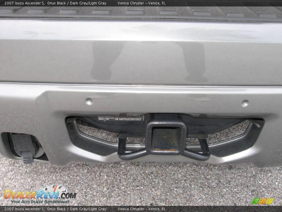 2007 Isuzu Ascender S Onyx Black / Dark Gray/Light Gray Photo #25