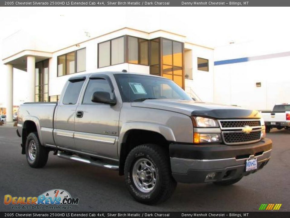2005 Chevrolet Silverado 2500HD LS Extended Cab 4x4 Silver Birch Metallic / Dark Charcoal Photo #3