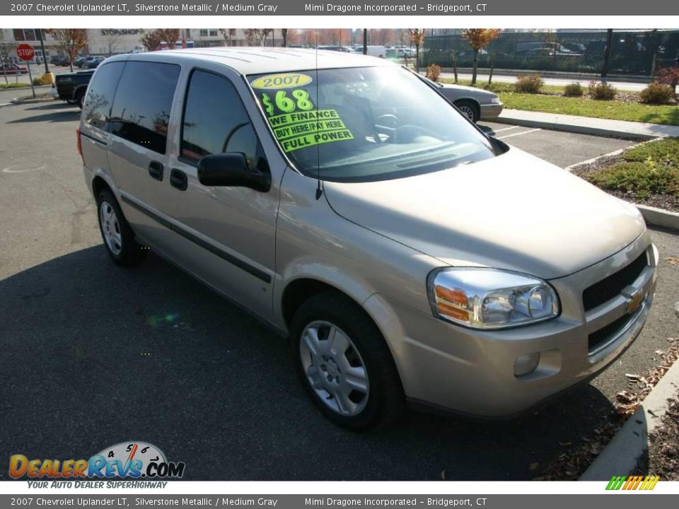 2007 Chevrolet Uplander LT Silverstone Metallic / Medium Gray Photo #3