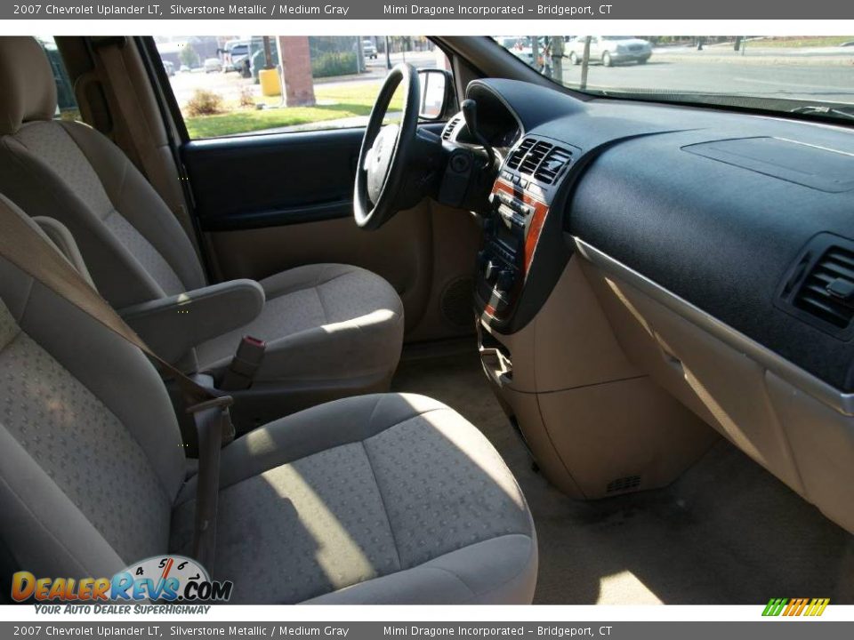 2007 Chevrolet Uplander LT Silverstone Metallic / Medium Gray Photo #18