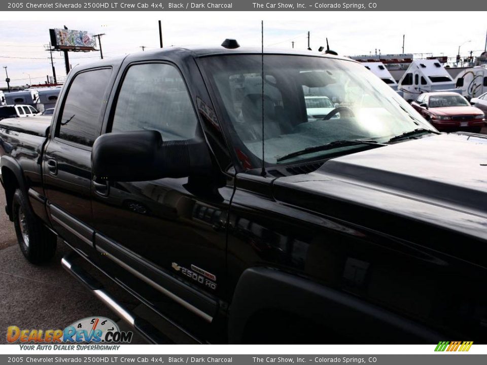 2005 Chevrolet Silverado 2500HD LT Crew Cab 4x4 Black / Dark Charcoal Photo #15
