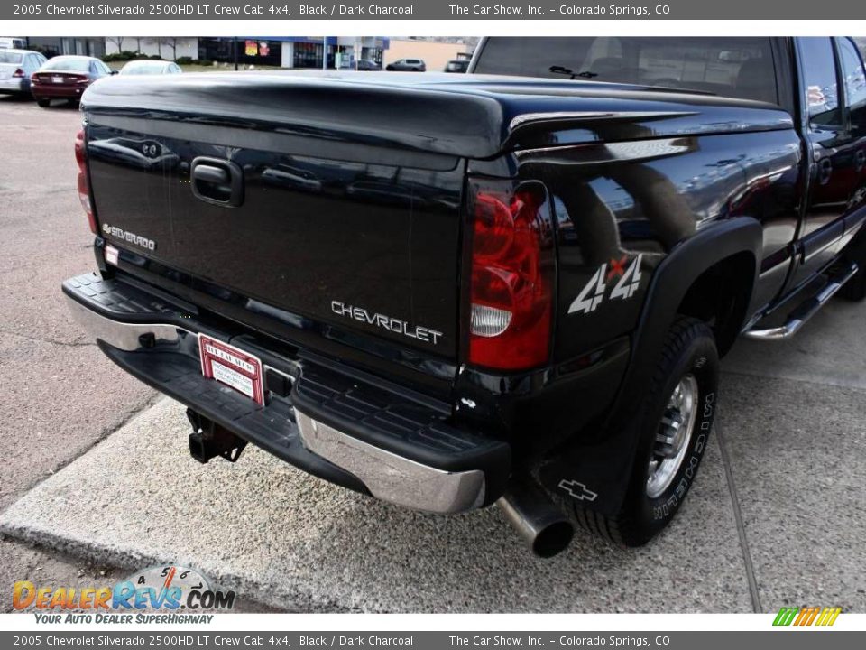 2005 Chevrolet Silverado 2500HD LT Crew Cab 4x4 Black / Dark Charcoal Photo #16