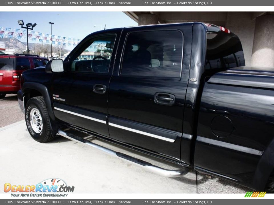 2005 Chevrolet Silverado 2500HD LT Crew Cab 4x4 Black / Dark Charcoal Photo #18