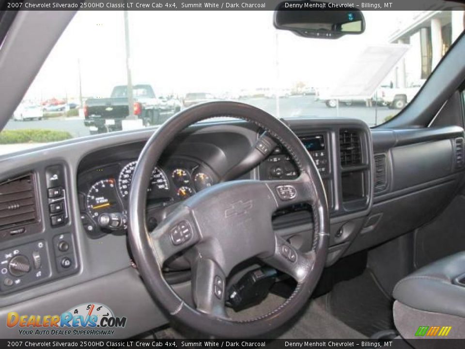 2007 Chevrolet Silverado 2500HD Classic LT Crew Cab 4x4 Summit White / Dark Charcoal Photo #11