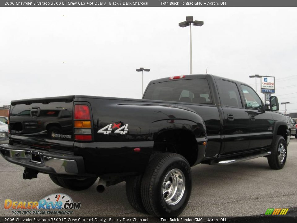 2006 Chevrolet Silverado 3500 LT Crew Cab 4x4 Dually Black / Dark Charcoal Photo #4