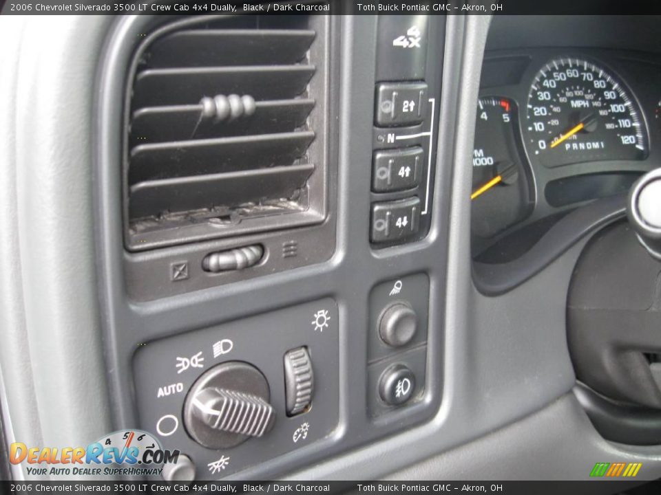 2006 Chevrolet Silverado 3500 LT Crew Cab 4x4 Dually Black / Dark Charcoal Photo #11