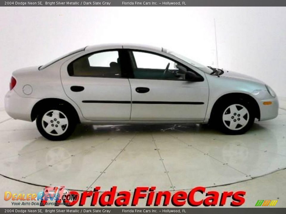 2004 Dodge Neon SE Bright Silver Metallic / Dark Slate Gray Photo #4