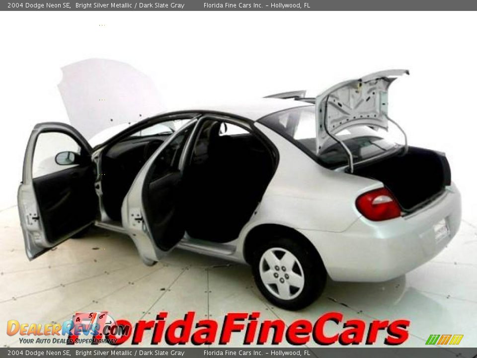 2004 Dodge Neon SE Bright Silver Metallic / Dark Slate Gray Photo #8
