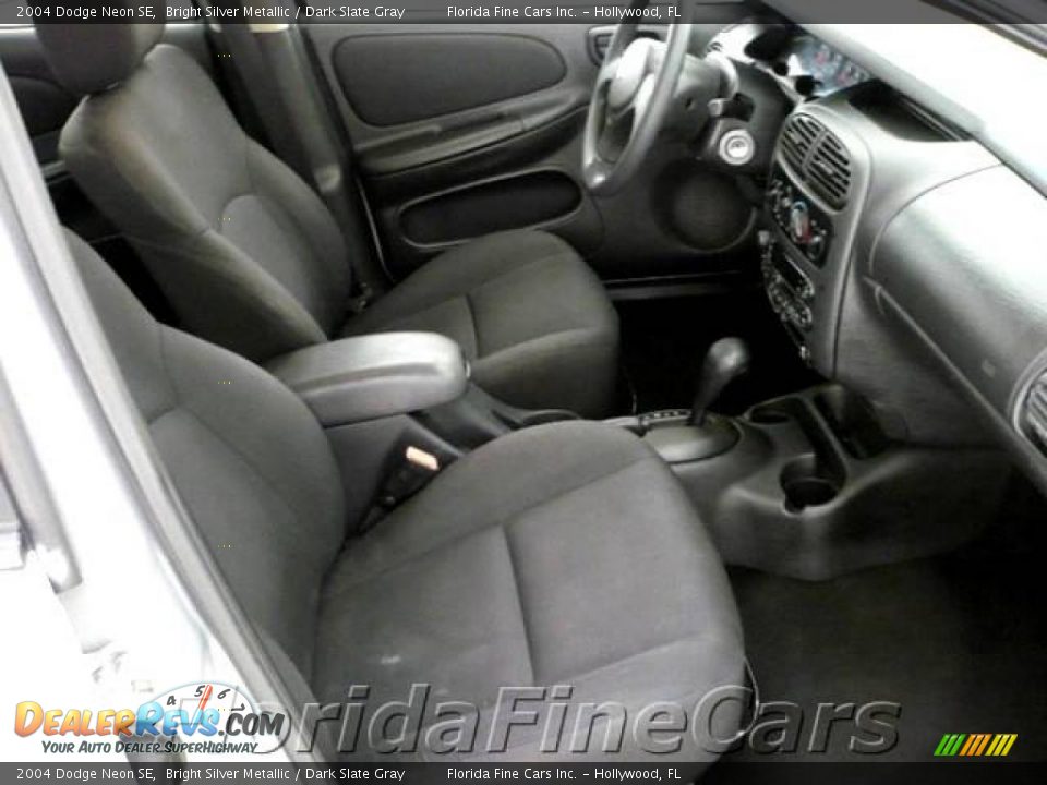 2004 Dodge Neon SE Bright Silver Metallic / Dark Slate Gray Photo #13