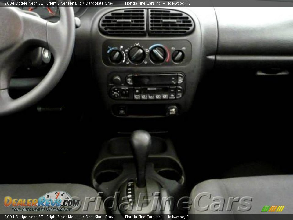 2004 Dodge Neon SE Bright Silver Metallic / Dark Slate Gray Photo #17