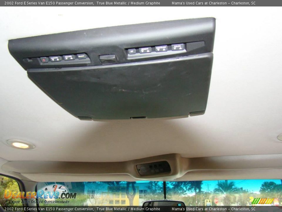 2002 Ford E Series Van E150 Passenger Conversion True Blue Metallic / Medium Graphite Photo #15