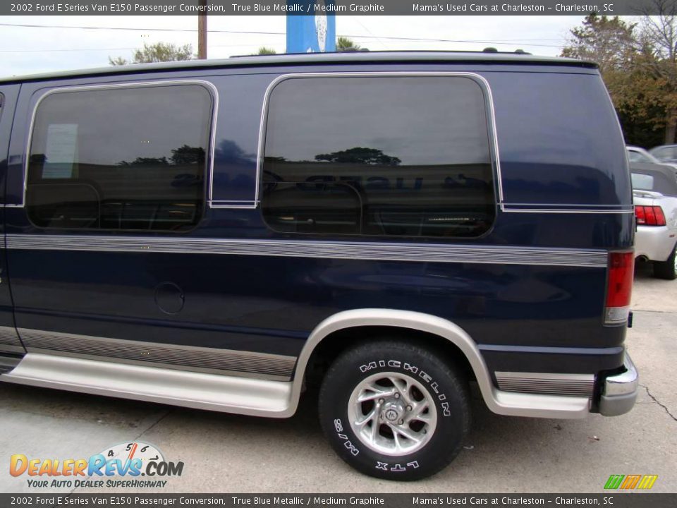 2002 Ford E Series Van E150 Passenger Conversion True Blue Metallic / Medium Graphite Photo #27