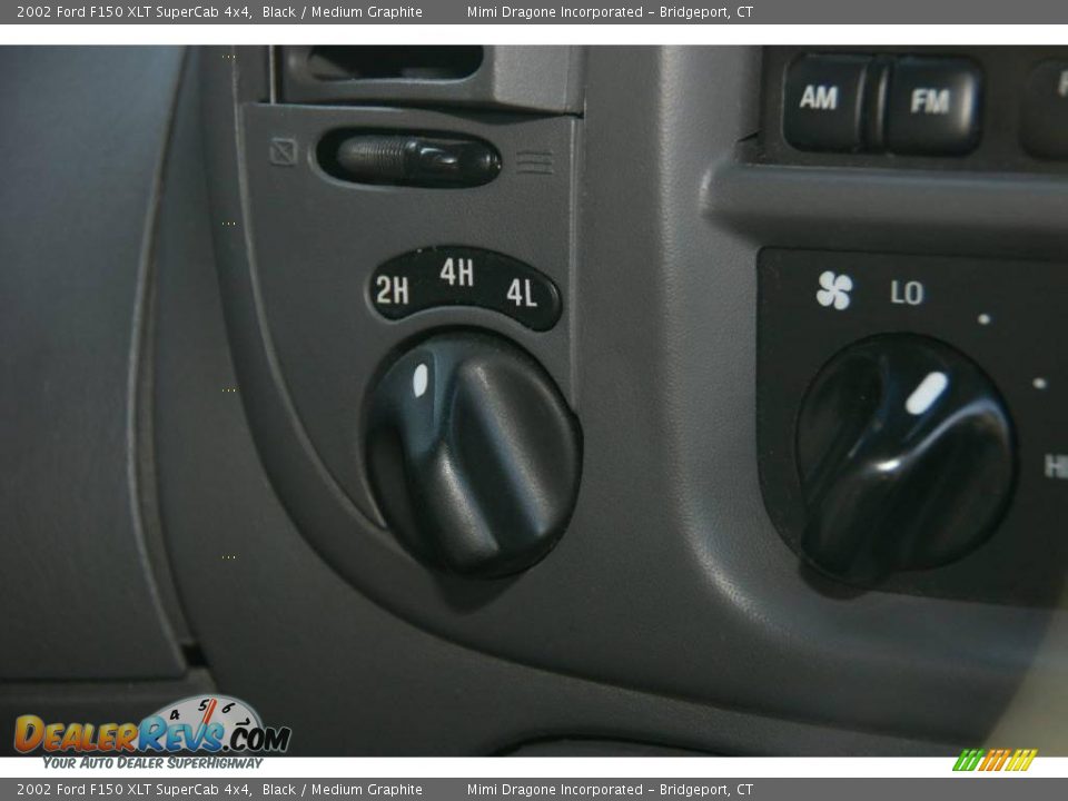 2002 Ford F150 XLT SuperCab 4x4 Black / Medium Graphite Photo #19