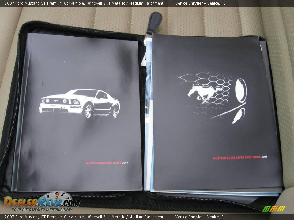 2007 Ford Mustang GT Premium Convertible Windveil Blue Metallic / Medium Parchment Photo #25