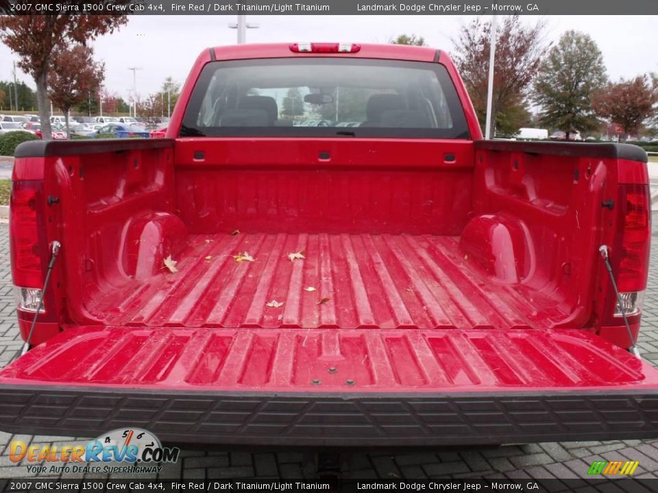 2007 GMC Sierra 1500 Crew Cab 4x4 Fire Red / Dark Titanium/Light Titanium Photo #18