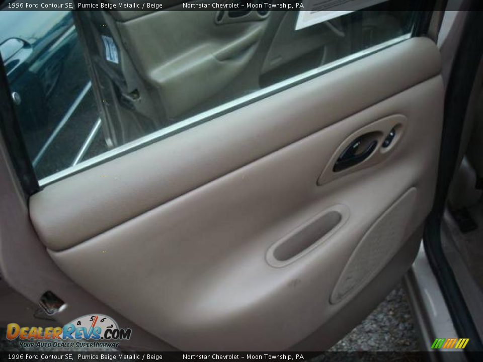 1996 Ford Contour SE Pumice Beige Metallic / Beige Photo #8
