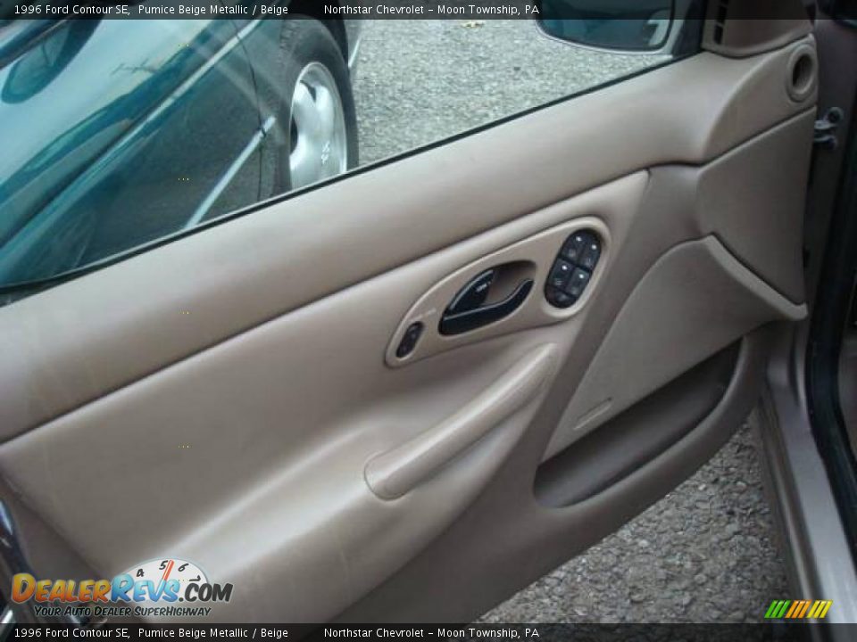 1996 Ford Contour SE Pumice Beige Metallic / Beige Photo #9