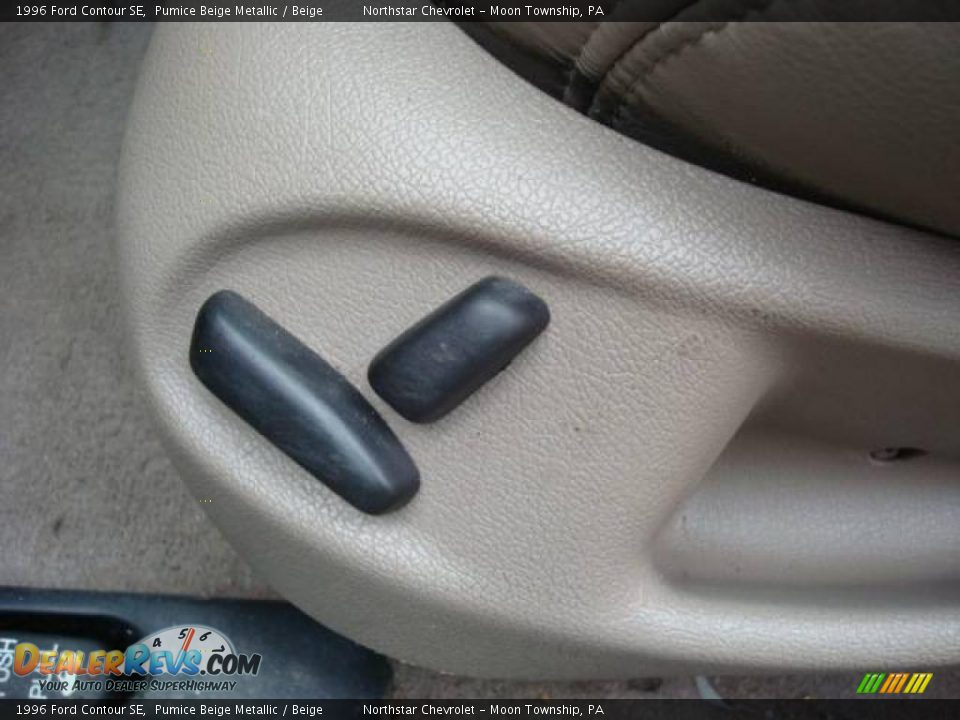 1996 Ford Contour SE Pumice Beige Metallic / Beige Photo #11