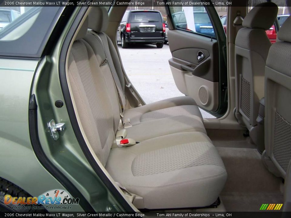 2006 Chevrolet Malibu Maxx LT Wagon Silver Green Metallic / Cashmere Beige Photo #12