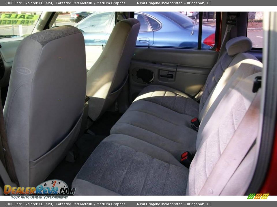 2000 Ford Explorer XLS 4x4 Toreador Red Metallic / Medium Graphite Photo #11