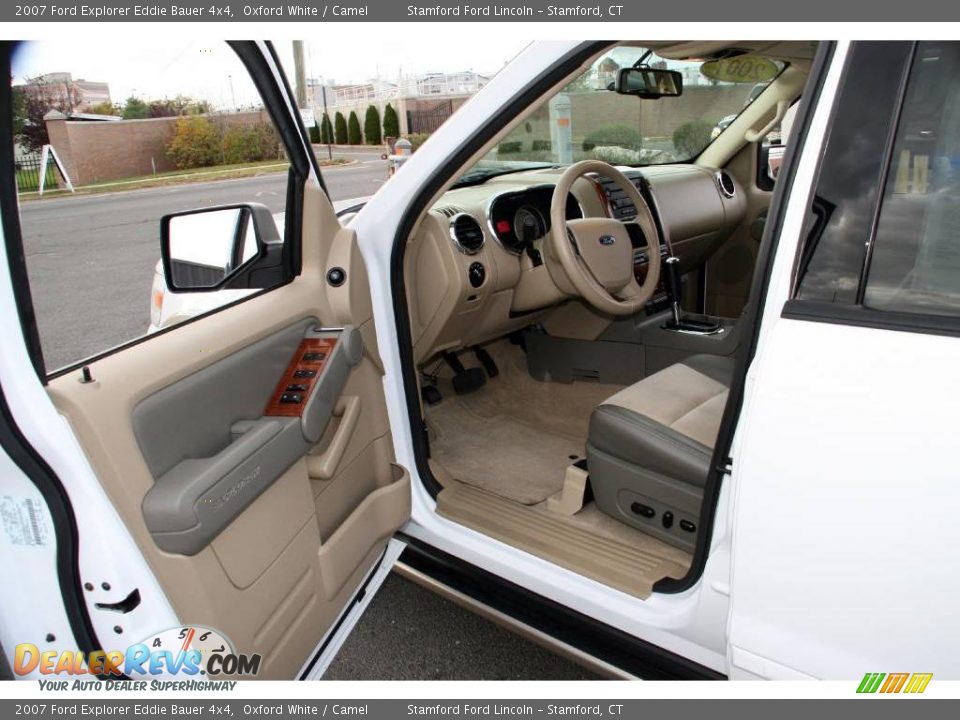 2007 Ford Explorer Eddie Bauer 4x4 Oxford White / Camel Photo #9