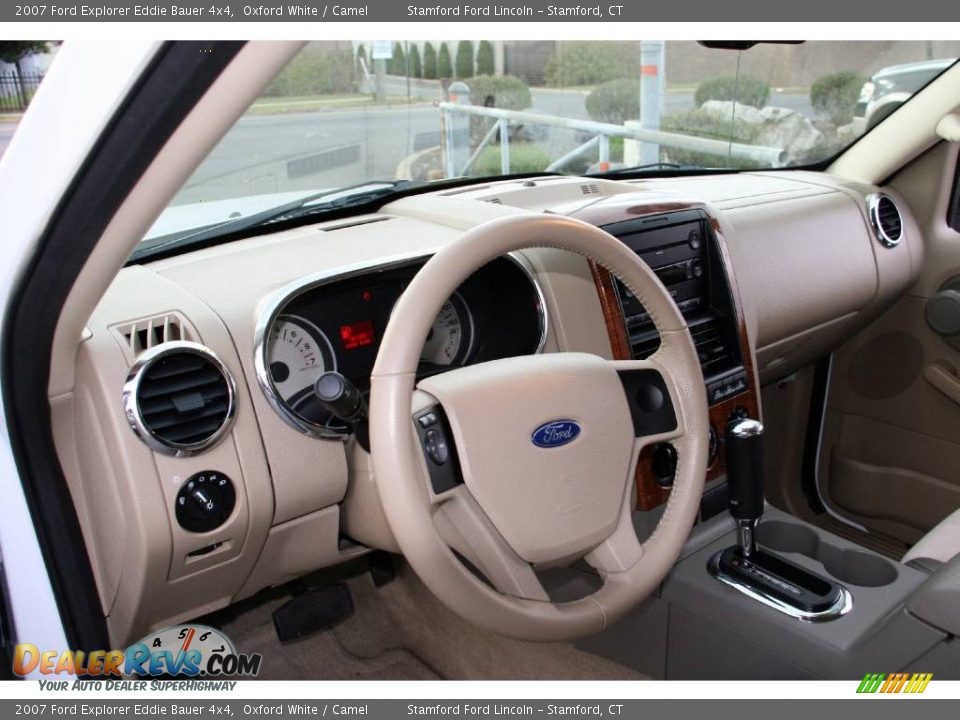 2007 Ford Explorer Eddie Bauer 4x4 Oxford White / Camel Photo #11