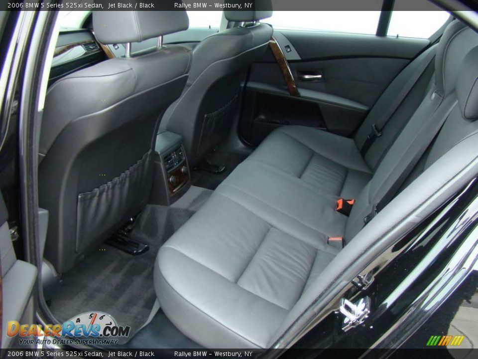 2006 BMW 5 Series 525xi Sedan Jet Black / Black Photo #14