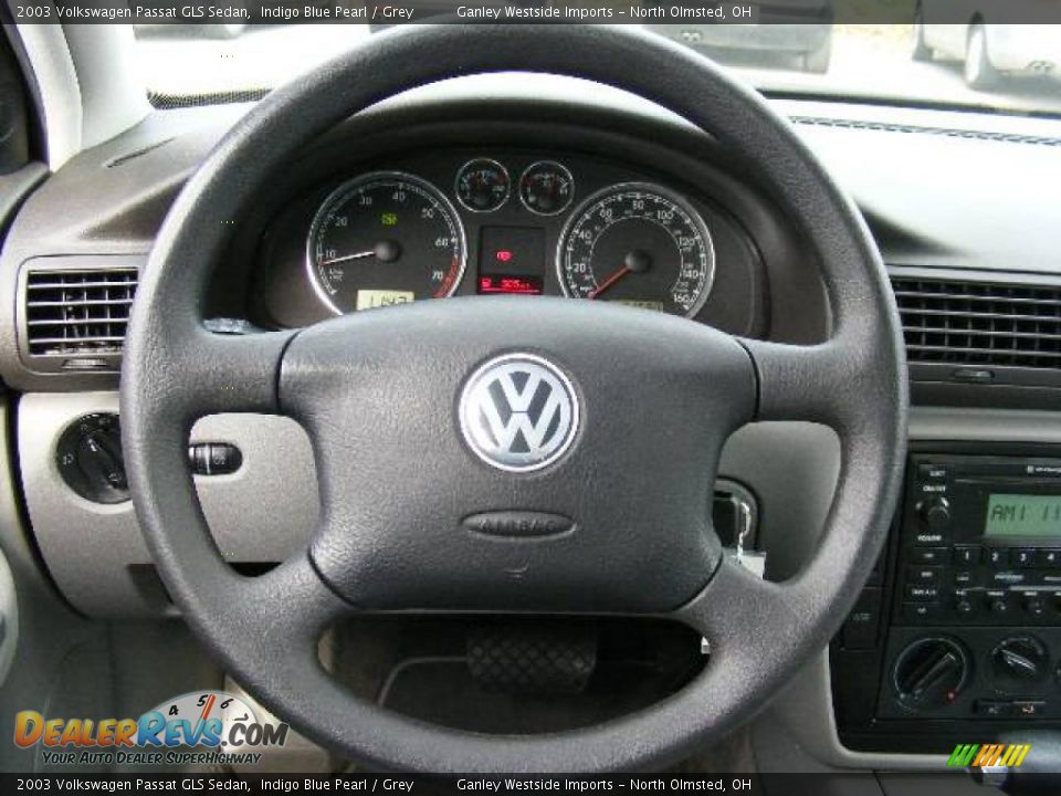 2003 Volkswagen Passat GLS Sedan Indigo Blue Pearl / Grey Photo #15