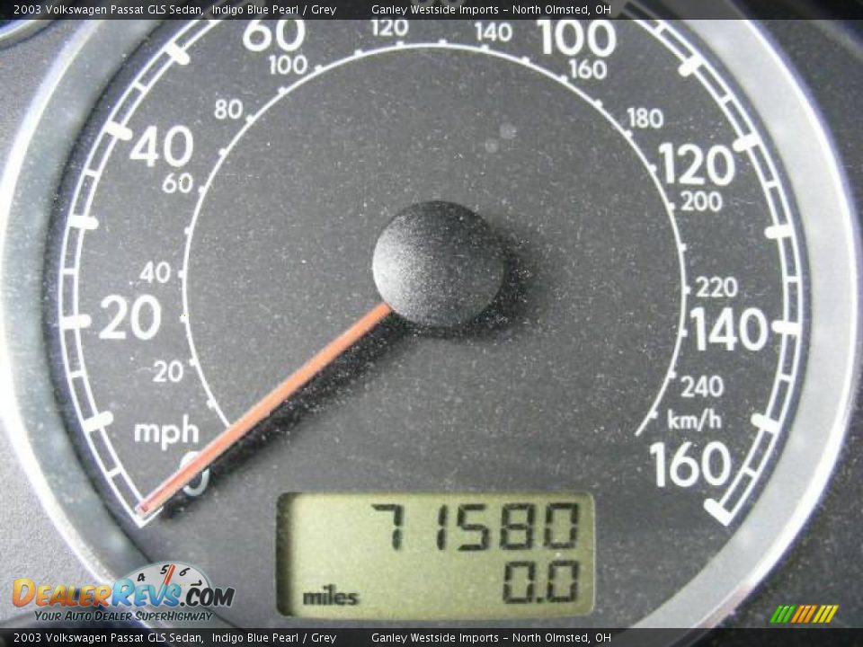 2003 Volkswagen Passat GLS Sedan Indigo Blue Pearl / Grey Photo #17