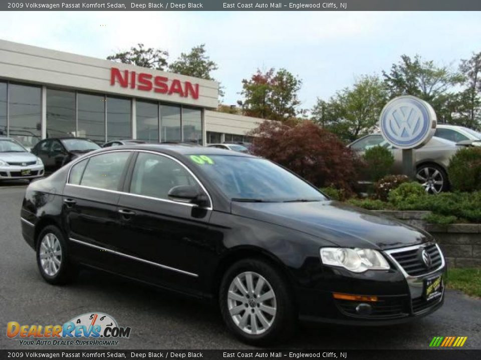 2009 Volkswagen Passat Komfort Sedan Deep Black / Deep Black Photo #1
