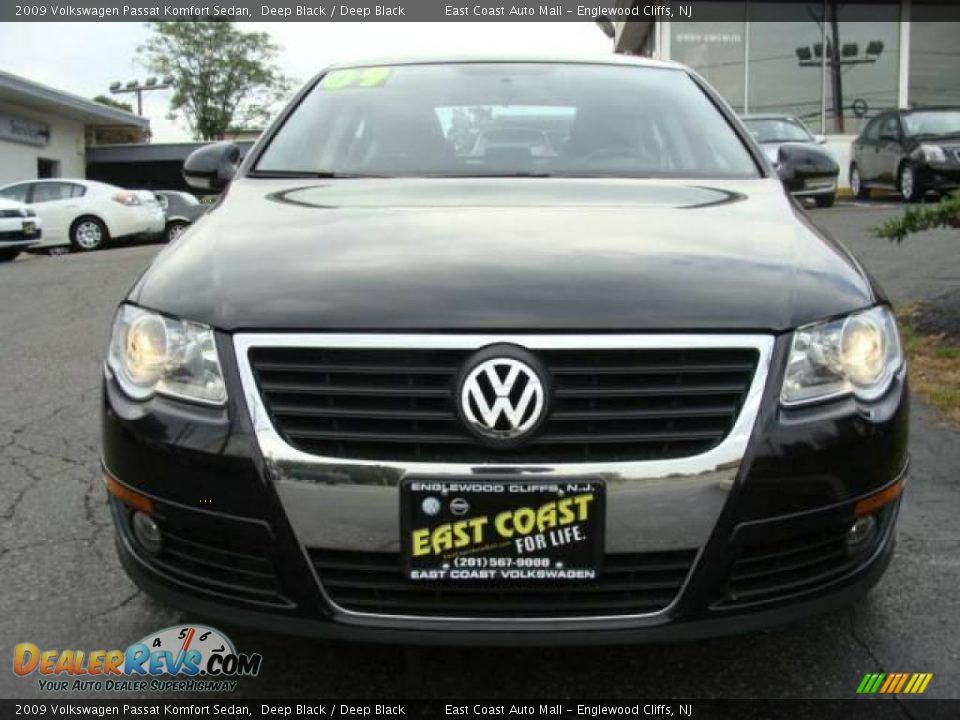 2009 Volkswagen Passat Komfort Sedan Deep Black / Deep Black Photo #2
