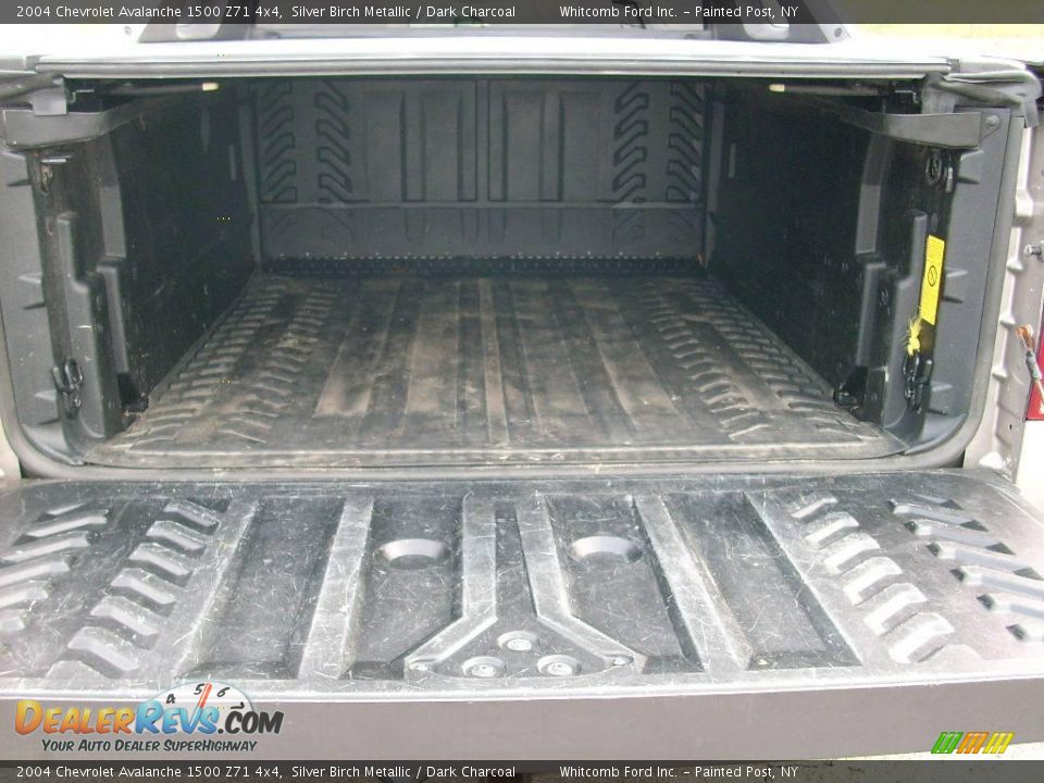 2004 Chevrolet Avalanche 1500 Z71 4x4 Silver Birch Metallic / Dark Charcoal Photo #14