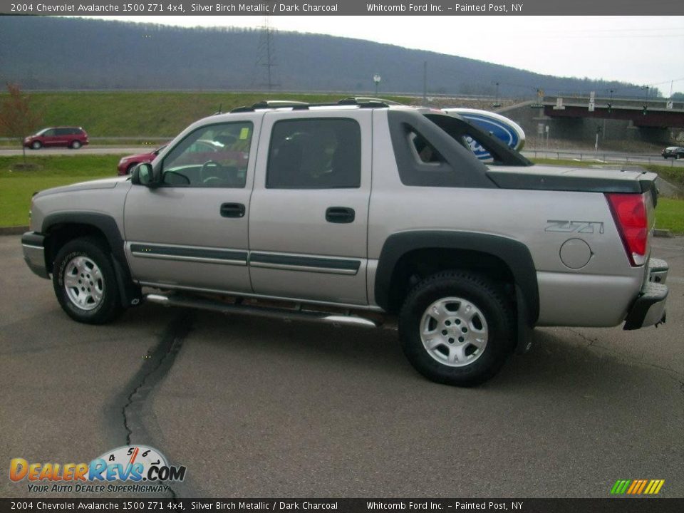 2004 Chevrolet Avalanche 1500 Z71 4x4 Silver Birch Metallic / Dark Charcoal Photo #16
