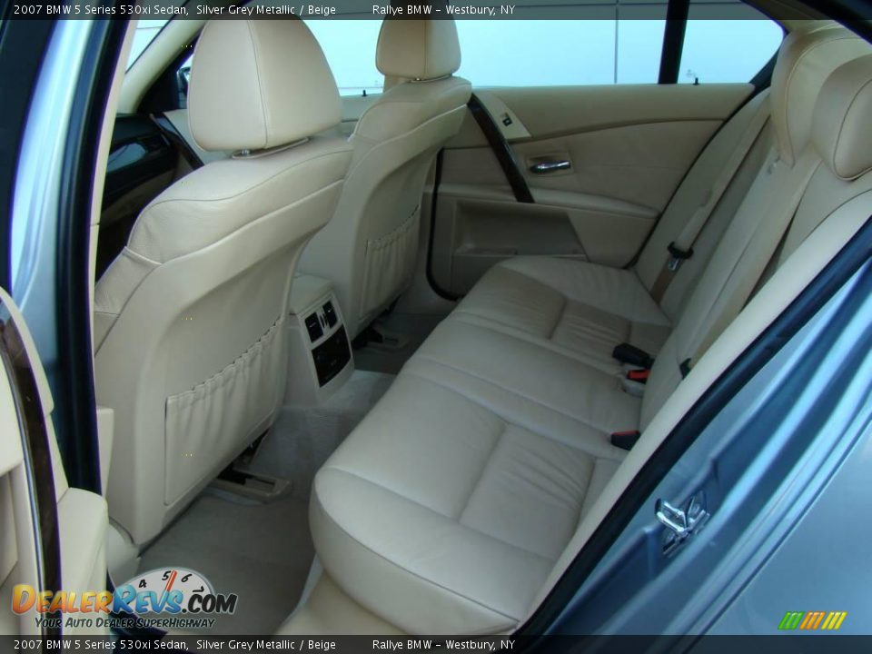 2007 BMW 5 Series 530xi Sedan Silver Grey Metallic / Beige Photo #12
