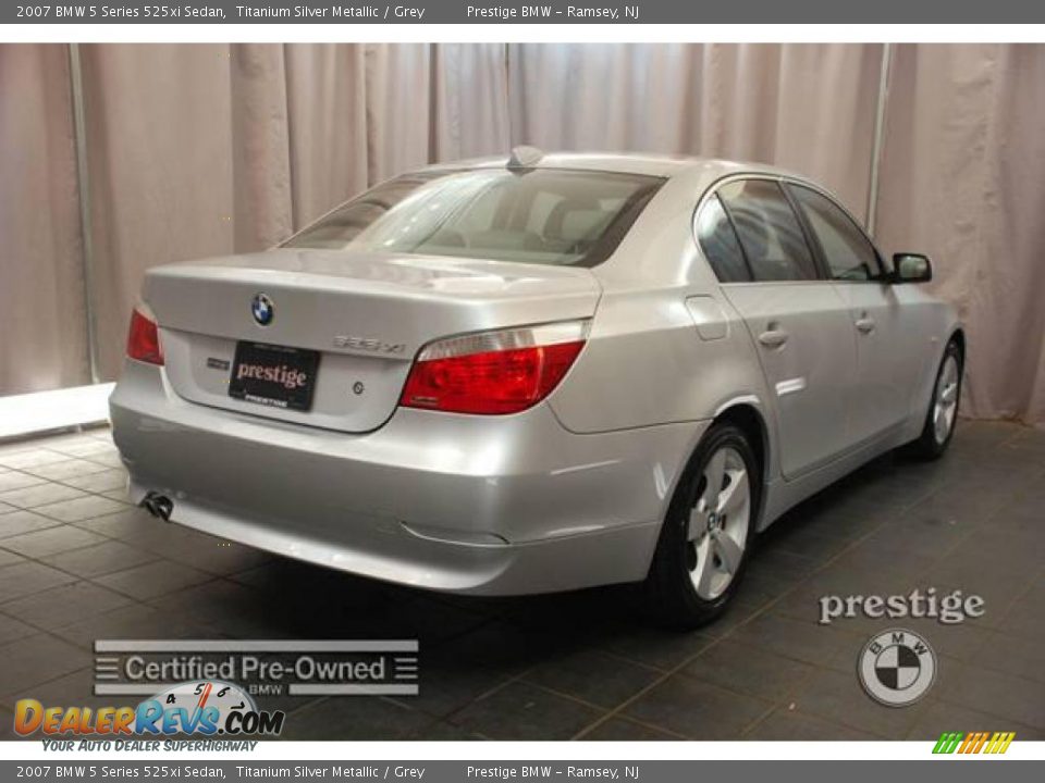 2007 BMW 5 Series 525xi Sedan Titanium Silver Metallic / Grey Photo #1