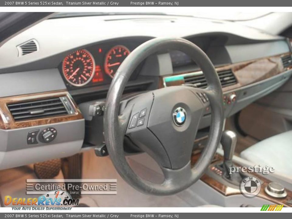2007 BMW 5 Series 525xi Sedan Titanium Silver Metallic / Grey Photo #3